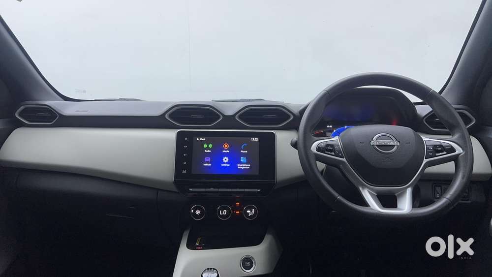 Nissan Magnite 1.0 Xv, 2023, Petrol