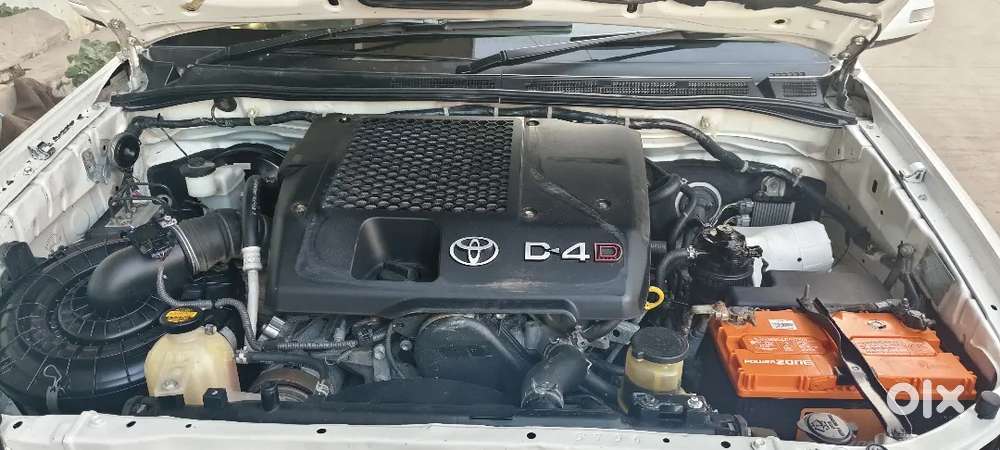 Toyota Fortuner 2015