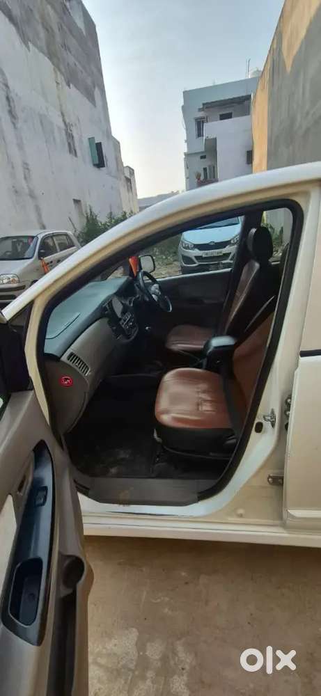 Toyota Innova 2015 Diesel Well Maintained