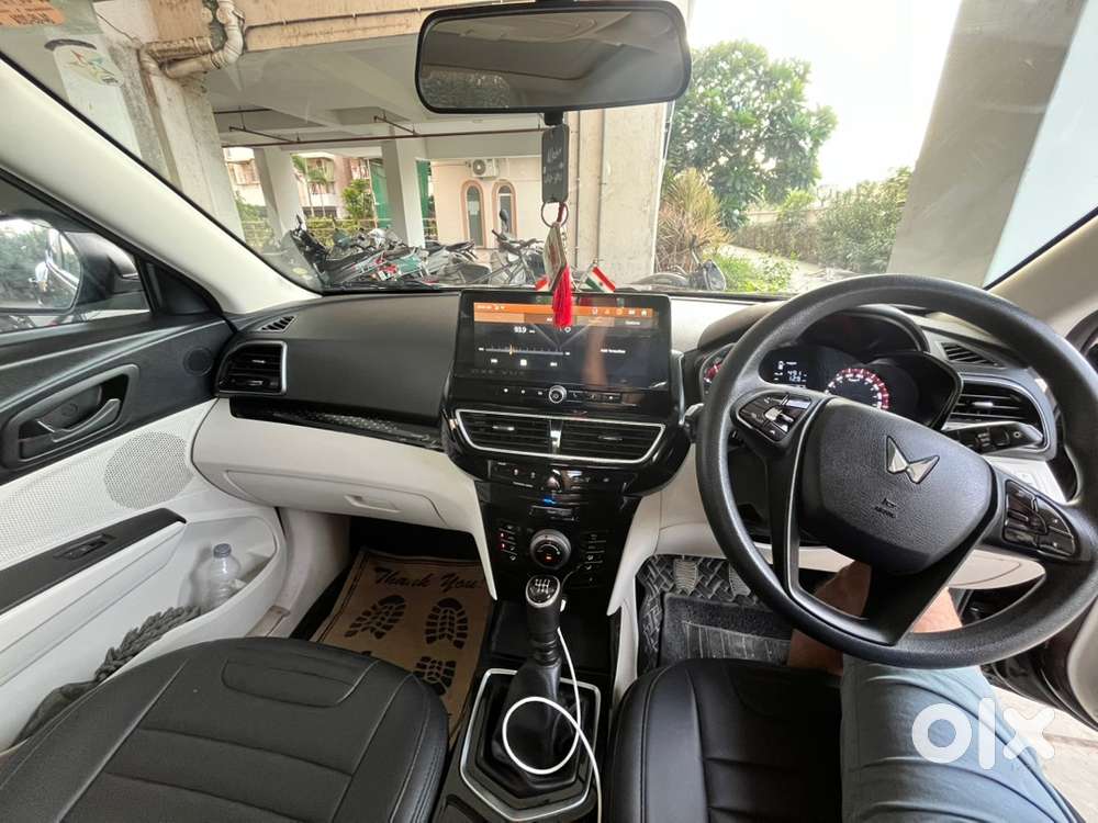 Mahindra Xuv 3xo Mx3 2024 Petrol