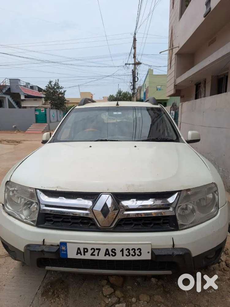 2013 White Colour Renault Duster In Good Condition