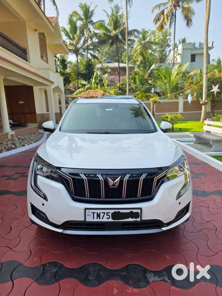 Mahindra Xuv700 Awd Diesel Automatic 27000 Km Ax 7l