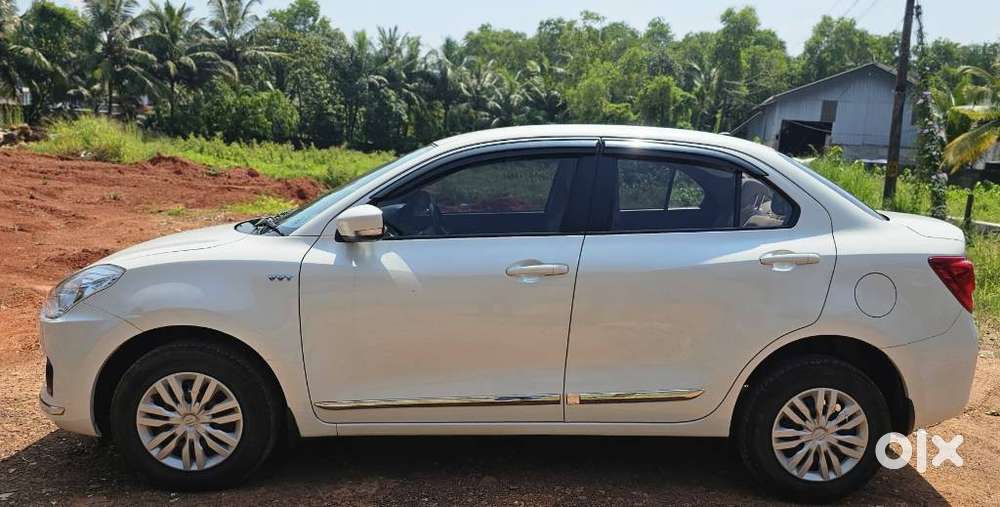 Maruti Suzuki Swift Dzire 1.2 Vxi Bsiv, 2018, Petrol