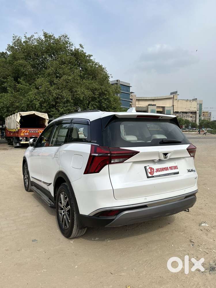 Mahindra Xuv700 2.0 Ax 7 Petrol At Luxury Pack Str, 2023, Petrol