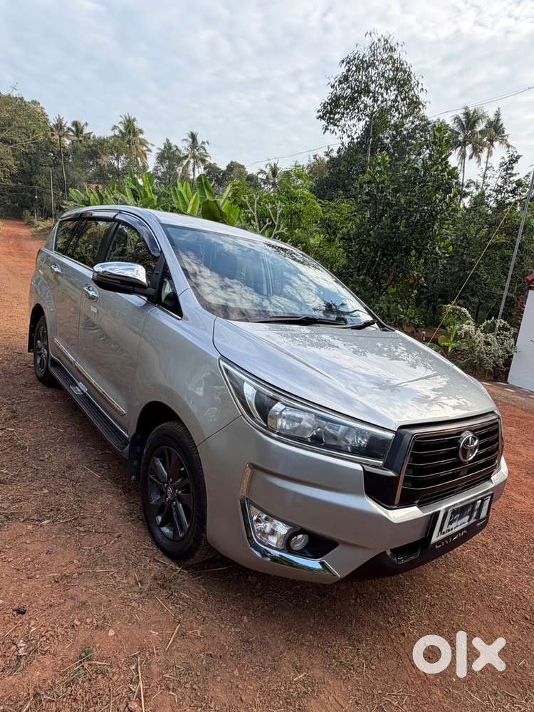 Toyota Innova Crysta 2018 Diesel Well Maintained