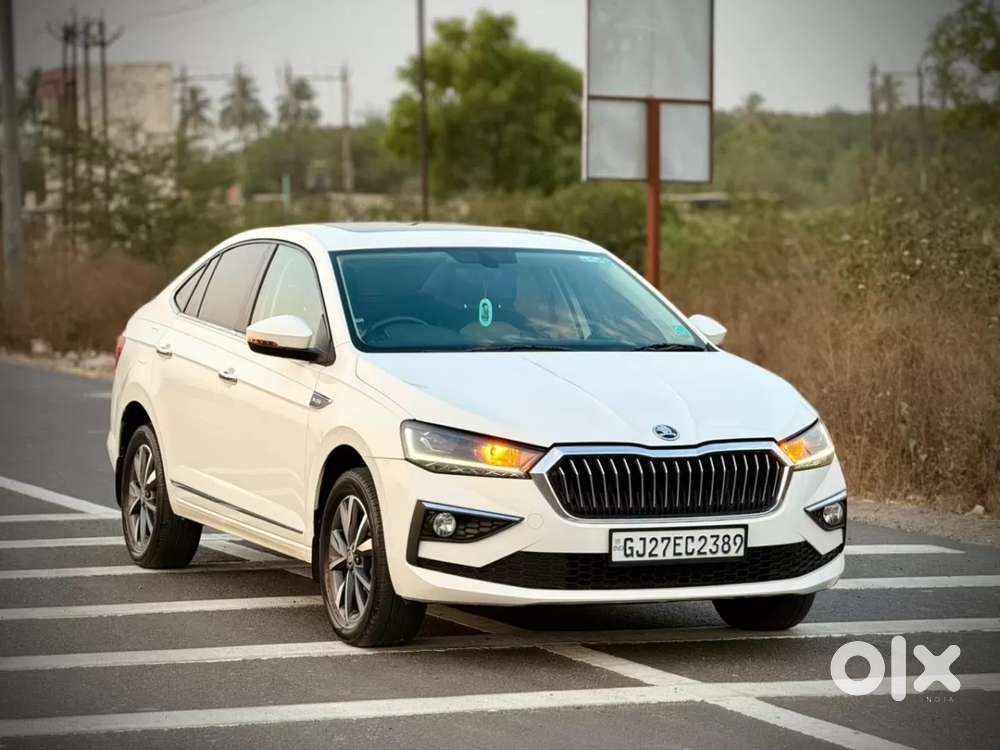Skoda Slavia Style 1.0l Tsi At, 2023, Petrol