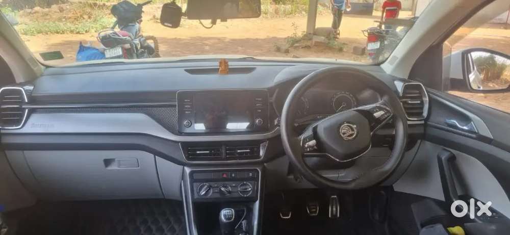 Skoda Kushaq Amibition 1.0 Tsi Mt