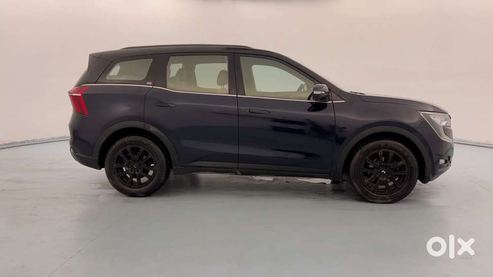 Mahindra Xuv700 2.0 Ax 7 Petrol At Luxury Pack Str, 2021, Petrol