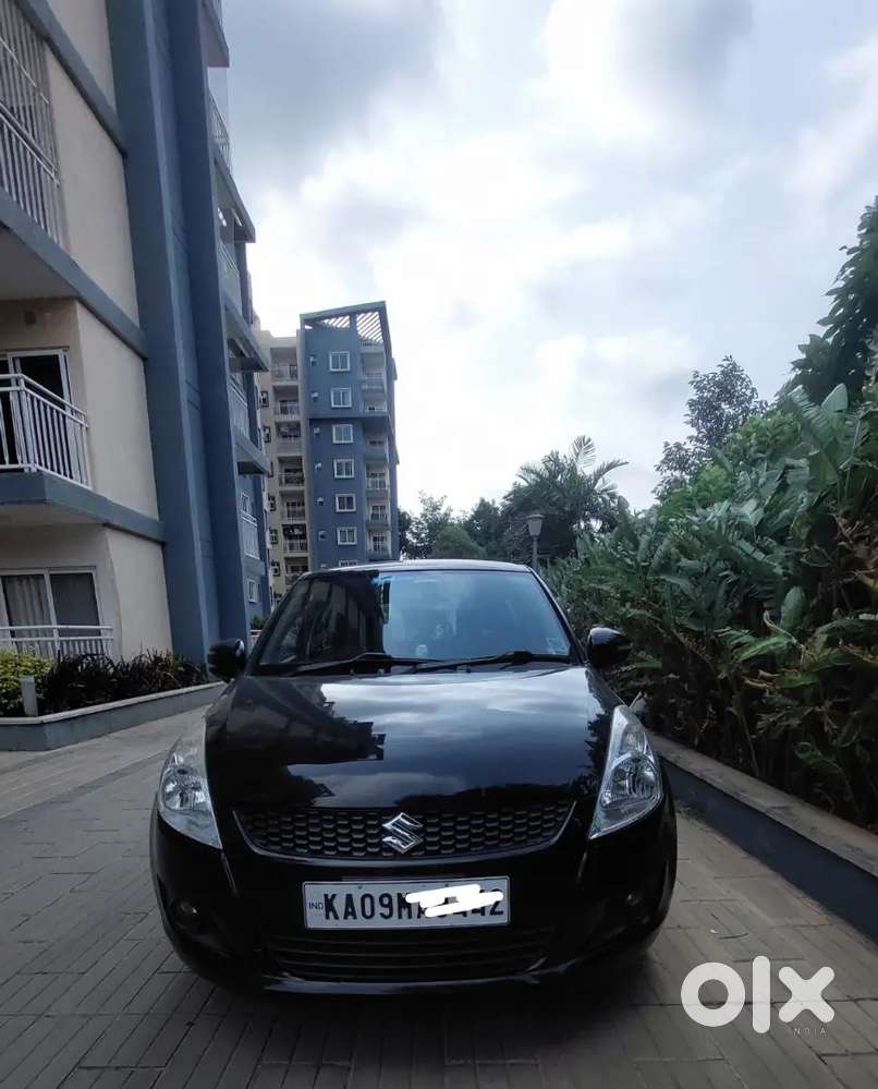 Maruti Swift Vxi 2014 - Dark Knight Edition