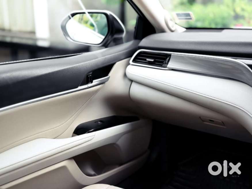 Toyota Camry Hybrid, 2021, Petrol