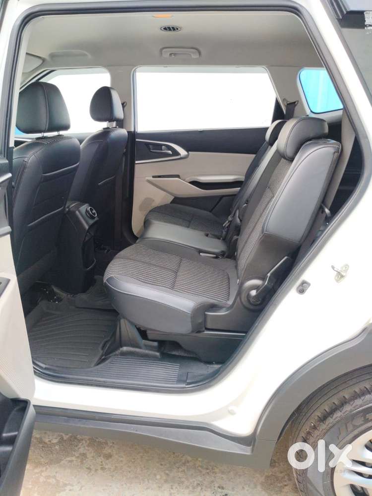 Kia Carens 1.4 Prestige 7 Str, 2024, Petrol