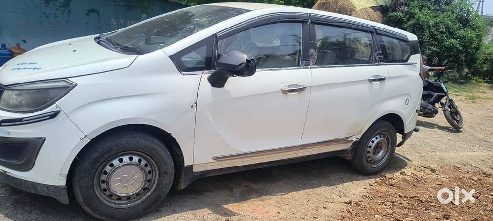 Mahindra Marazzo Diesel 2019