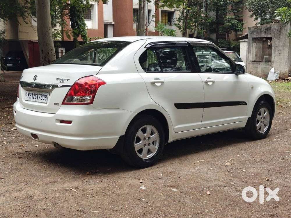 Maruti Suzuki Dzire 1.2 Zxi, 2011, Petrol