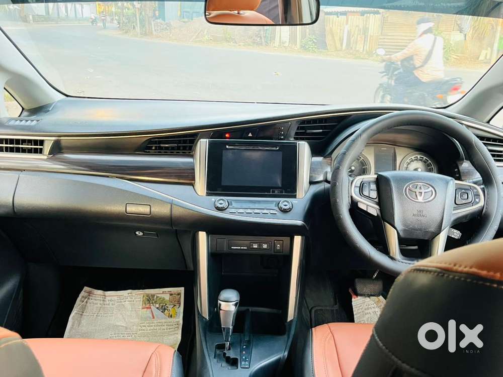 Toyota Innova Crysta 2.8z Automatic, 2018, Diesel