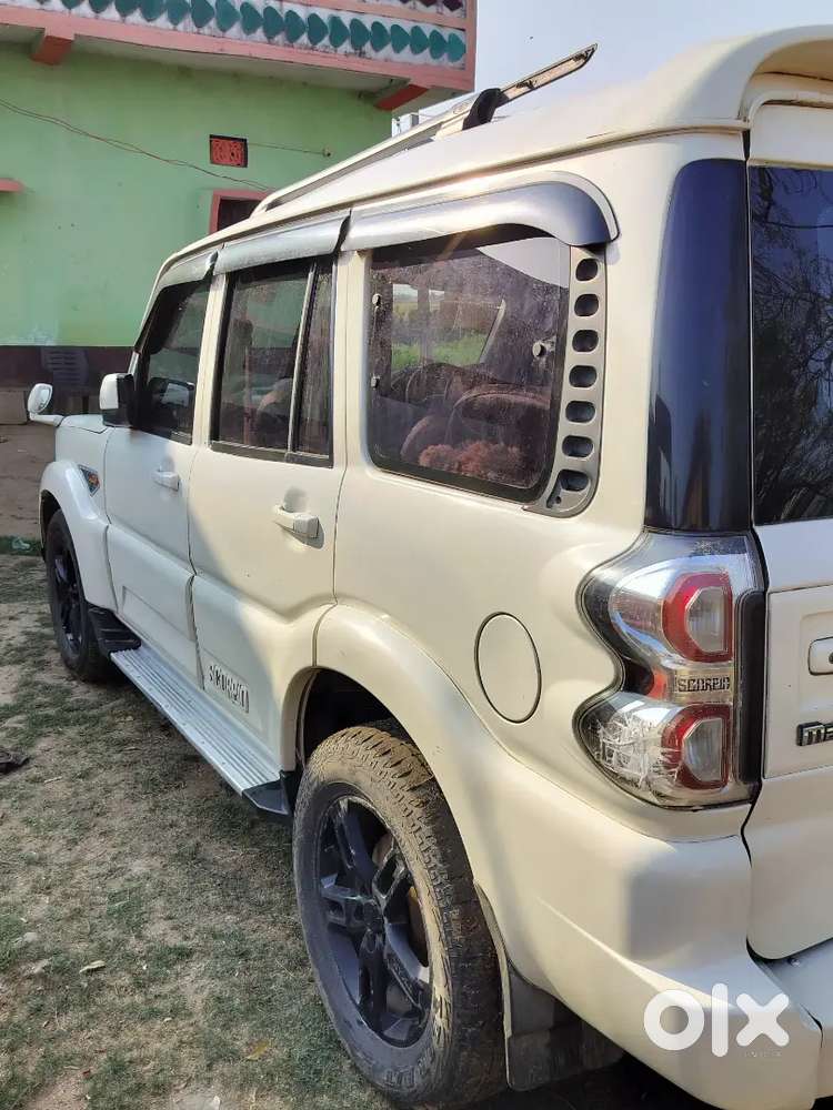 Mahindra Scorpio 2015 Diesel 75000 Km Driven