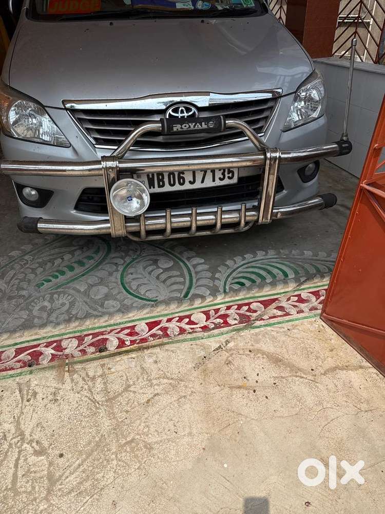 Toyota Innova 2012 Diesel Well Maintained