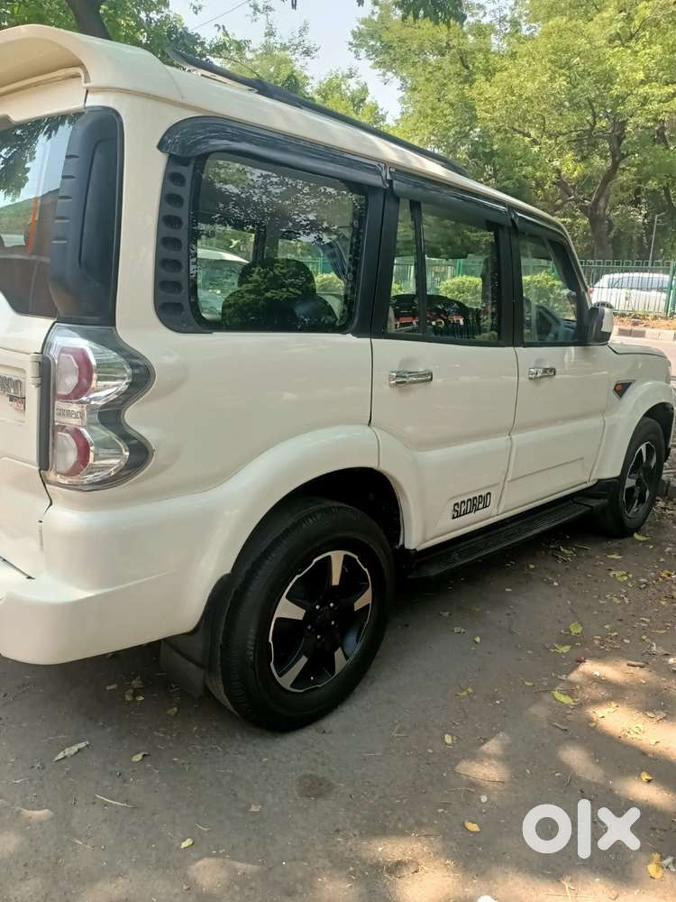 Mahindra Scorpio S10, 2016, Diesel