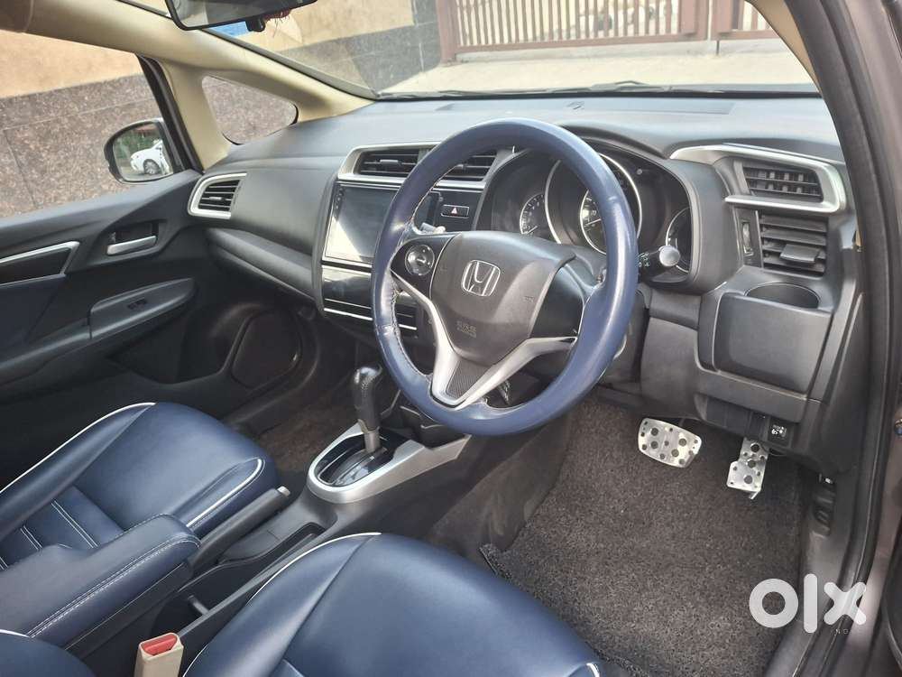 Honda Jazz V Cvt, 2016, Petrol