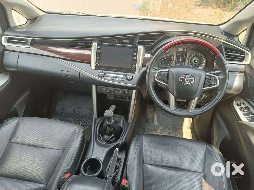 Toyota Innova Crysta 2.4 Z 7 Str, 2022