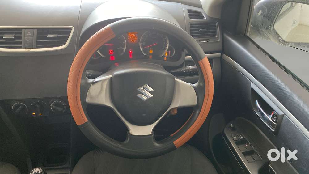 Maruti Suzuki Swift Vxi, 2014, Petrol
