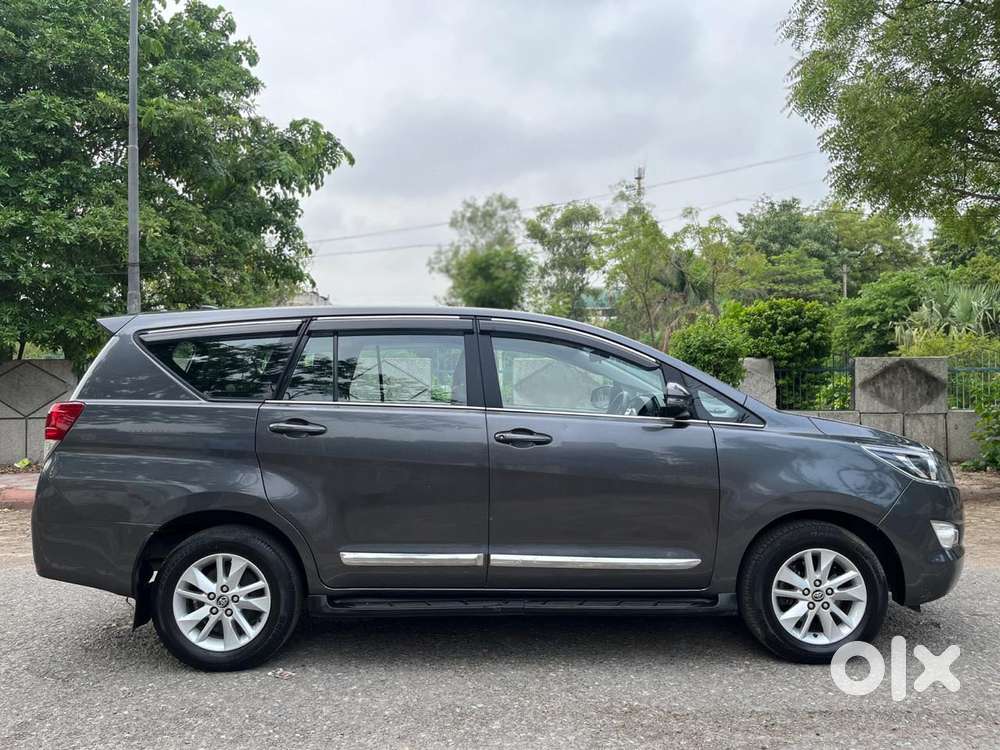 Toyota Innova Crysta 2.4 G Mt 8s, 2019, Diesel