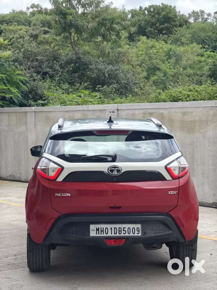 Tata Nexon 1.2 Revotron Xza Plus, 2018, Petrol