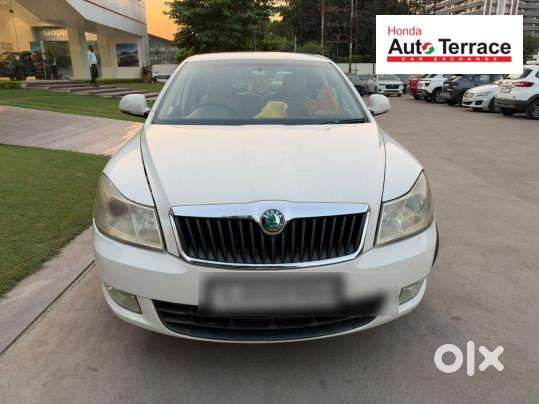 Skoda Laura 1.8 Ambition Tsi, 2013, Petrol