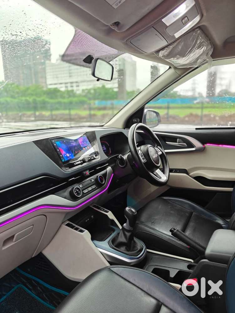 Kia Carens G 1.5 6mt Premium (o) 7-seater, 2023, Petrol