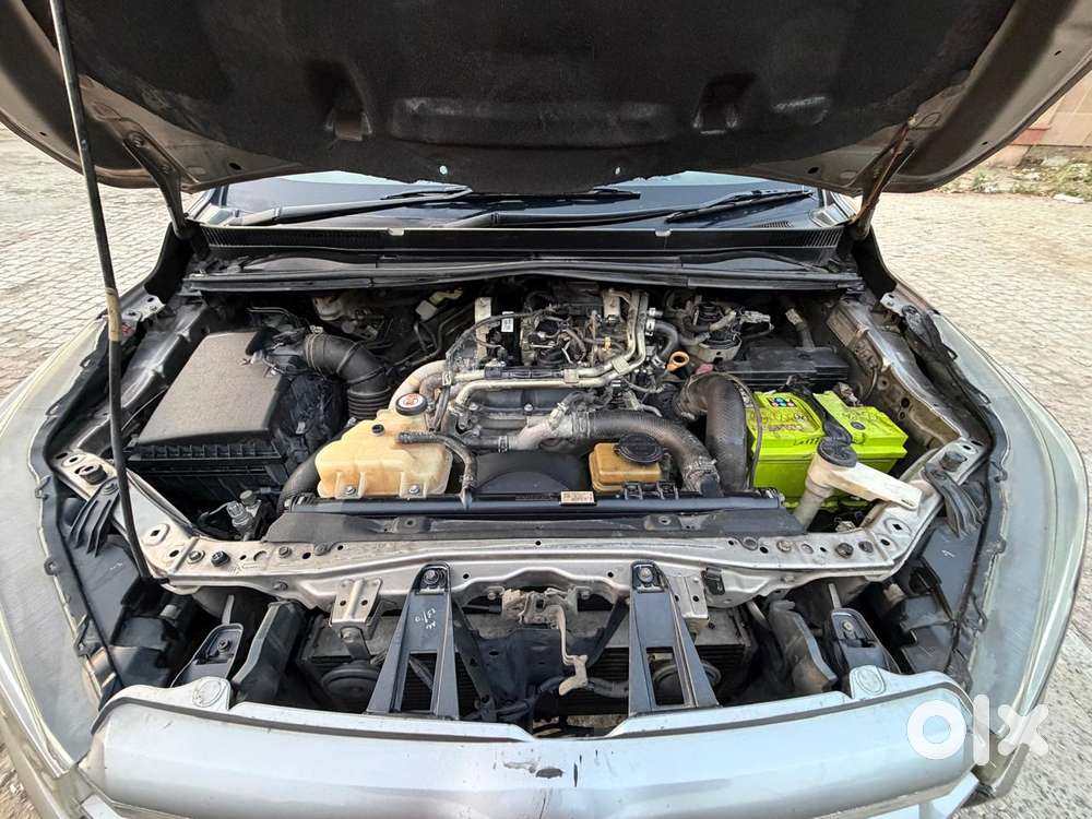 Toyota Innova Crysta 2.4 G Mt, 2017, Diesel