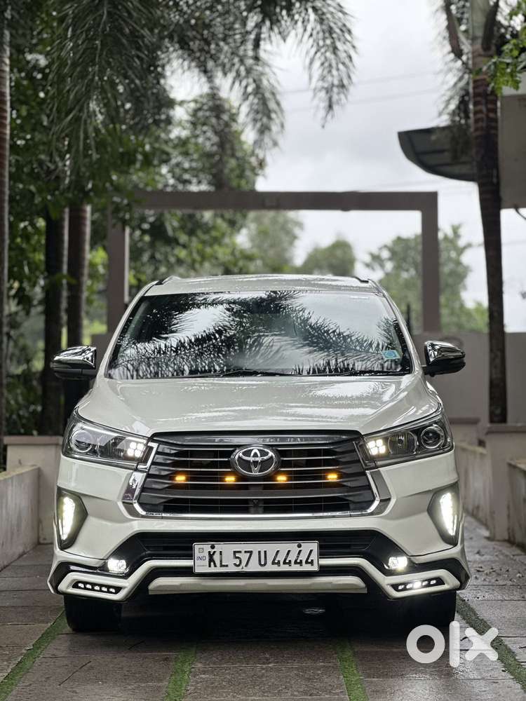 Toyota Innova Crysta 2.8z Automatic, 2019, Diesel