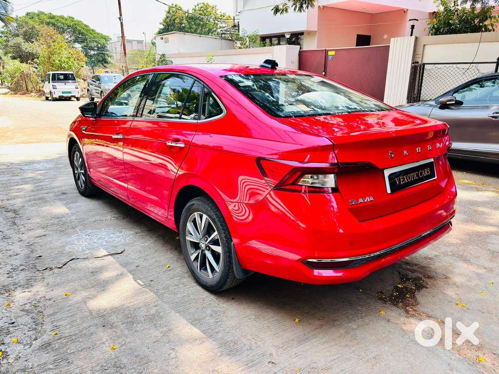Skoda Slavia 1.0 Tsi Style At, 2023, Petrol