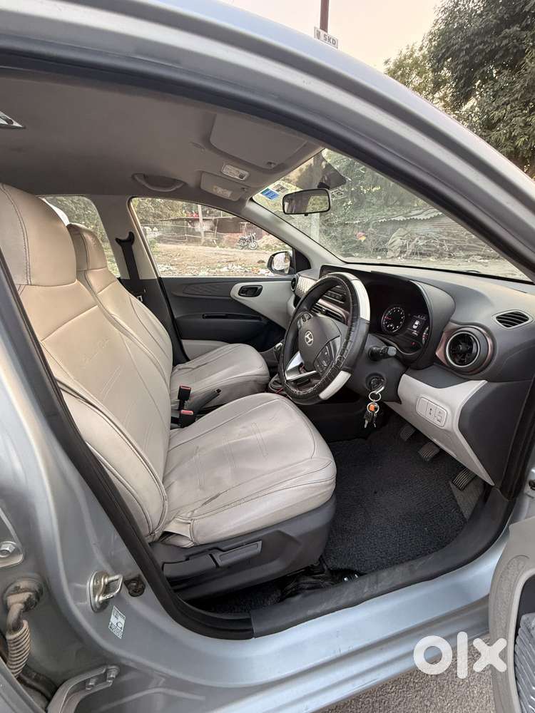 Hyundai Aura, 2023, Cng & Hybrids
