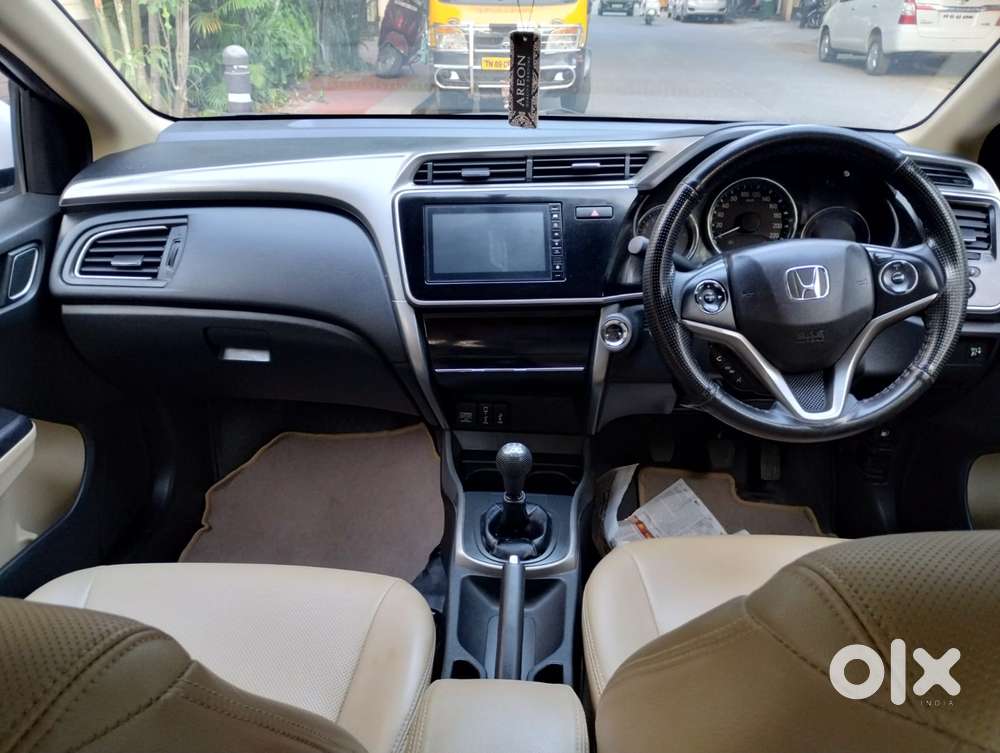 Honda City V Mt Exclusive, 2022, Petrol