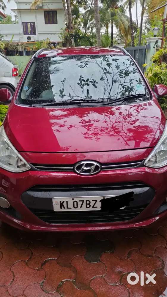 Hyundai Grand I10 Sportz 2013 Car