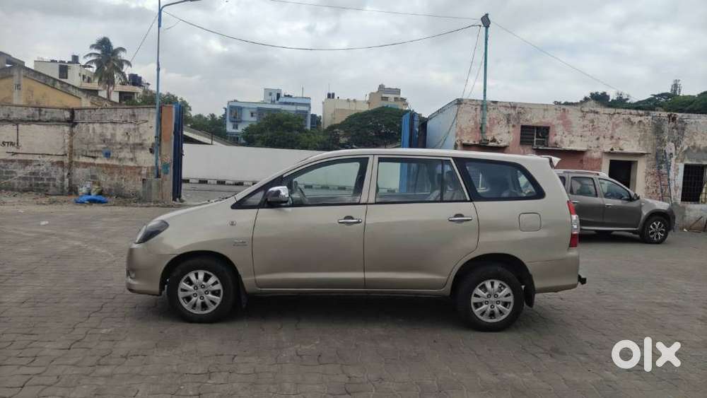 Toyota Innova 2.5 V 7 Str, 2009, Diesel
