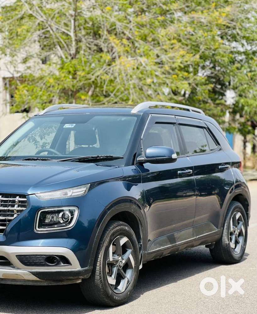 Hyundai Venue S Turbo Dct, 2020, Petrol