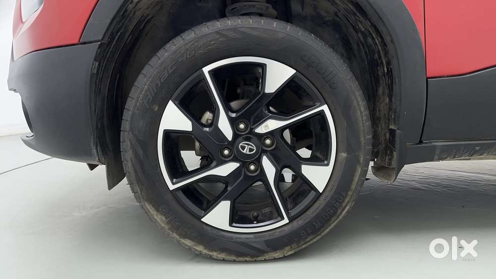 Tata Punch 1.2 Revotron Creative Amt Dual Tone, 2022, Petrol