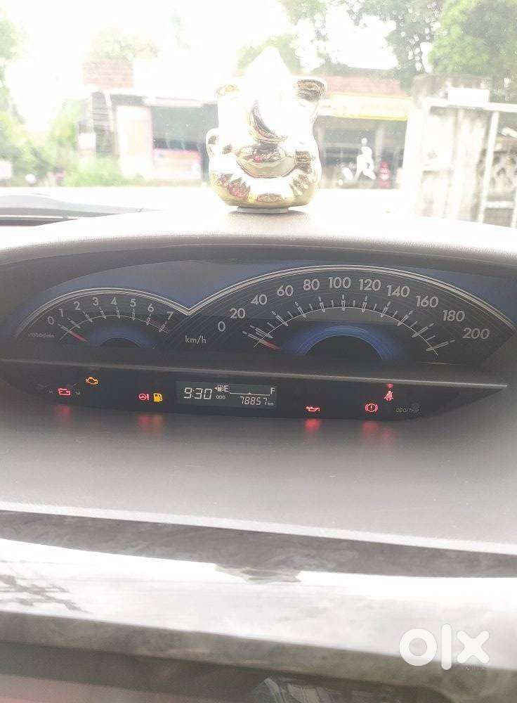 Toyota Etios Liva V Limited, 2016, Petrol