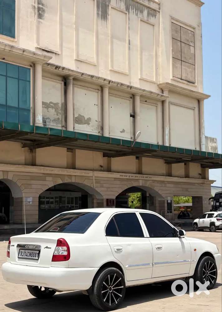 Hyundai Accent Hatchback 2012 Cng & Hybrids Well Maintained