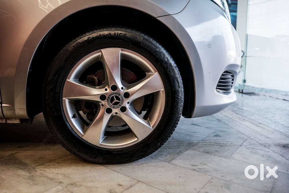 Mercedes-benz V-class 2.1 220 Expression Diesel At, 2021, Petrol