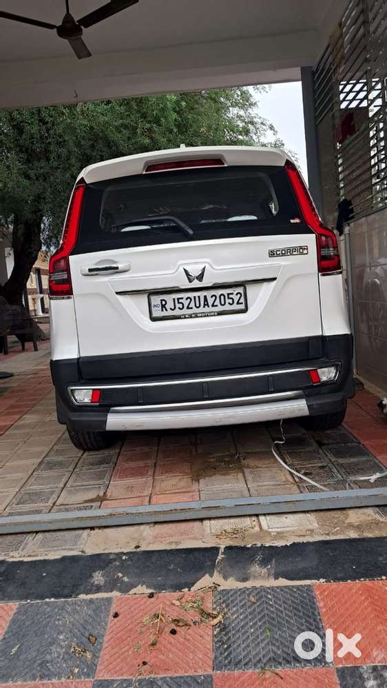 Mahindra Car 2024 Diesel Automatic