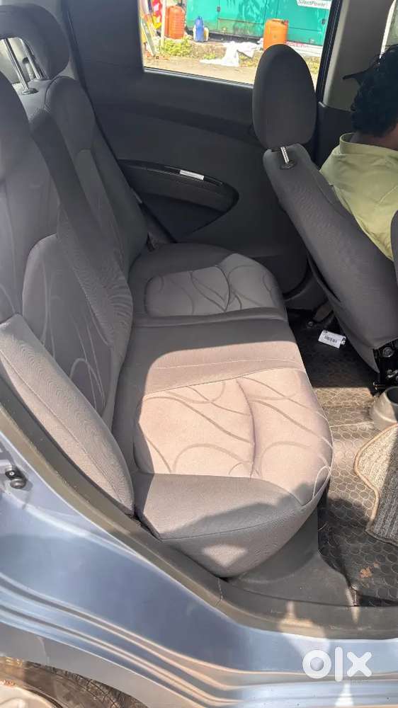 Chevrolet Beat Petrol 2010