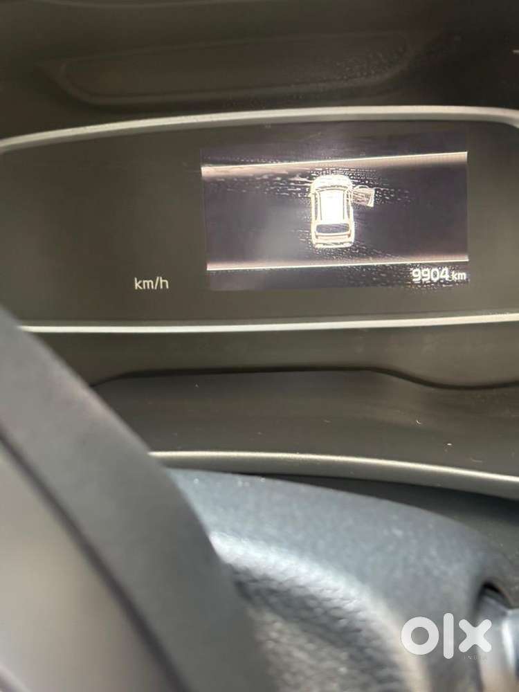 Kia Sonet 2025 Petrol 9900 Km Driven
