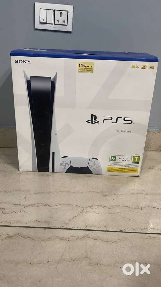 Selling PS5 Disc Edition + Samsung G7 28 4K 144Hz Monitor