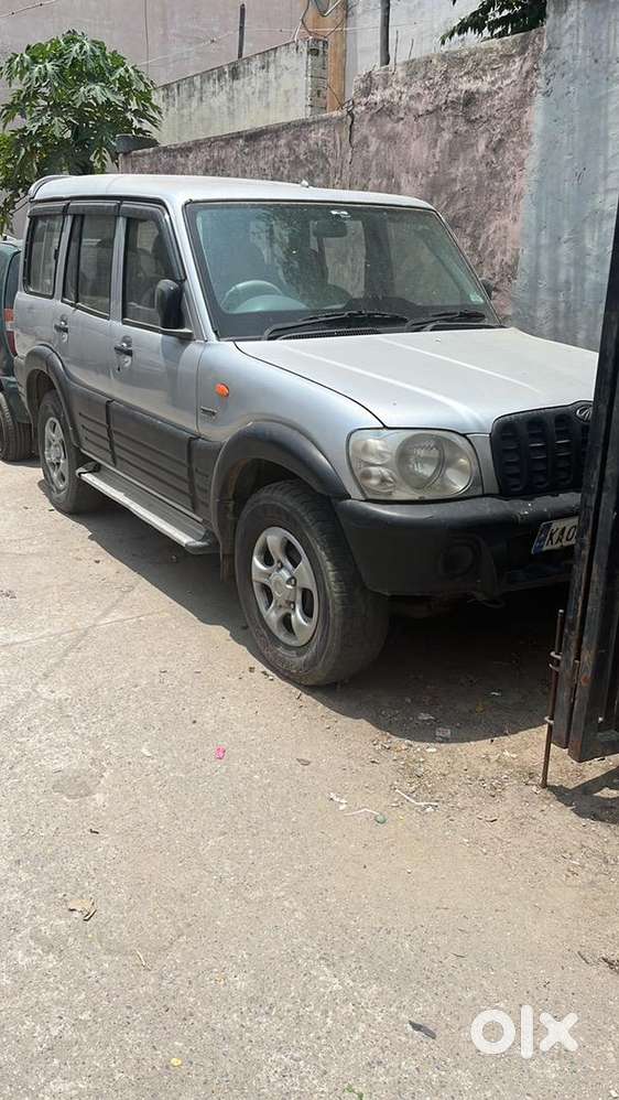 Mahindra Diesel Car 2004