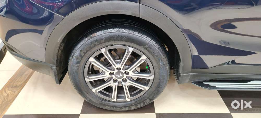 Mahindra Xuv700 2.2 Ax 7 Diesel Mt Luxury Pack Str, 2022, Diesel