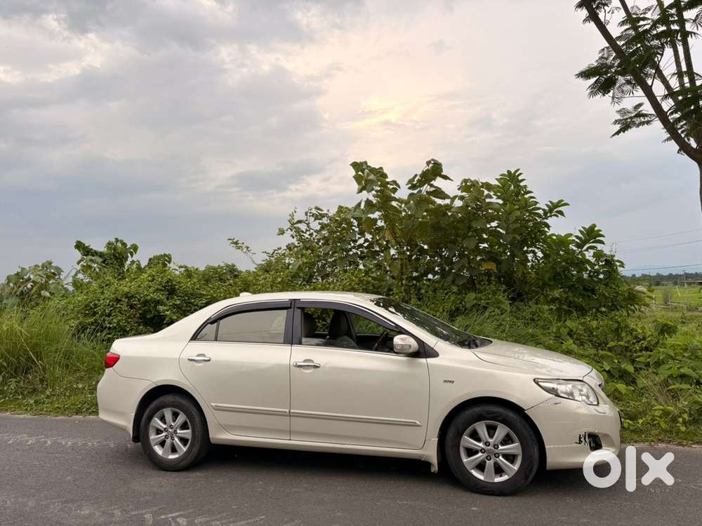Toyota Corolla Altis 2009 Petrol