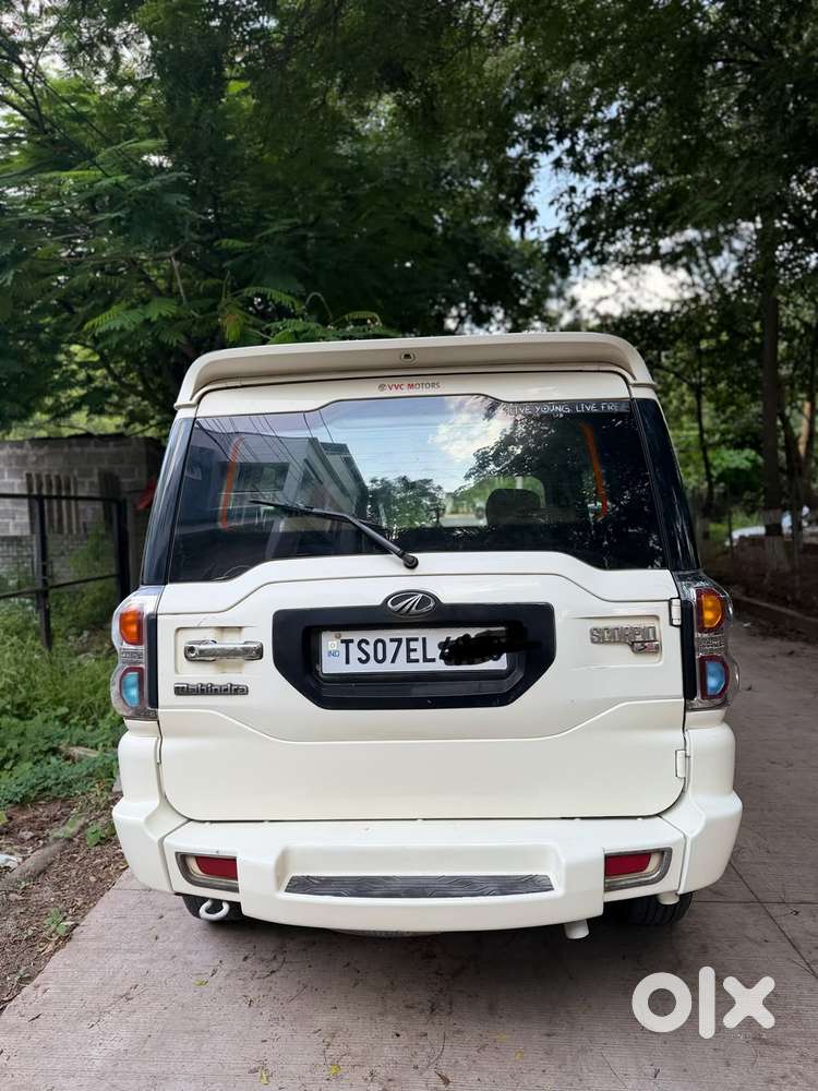 Mahindra Scorpio S6, 2015, Diesel
