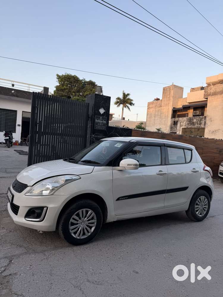 Maruti Suzuki Swift Vxi Abs Bsiv, 2014, Petrol
