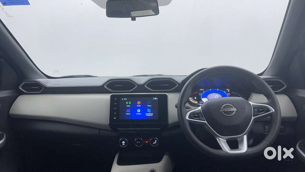 Nissan Magnite 1.0 Xv Dual Tone, 2023, Petrol